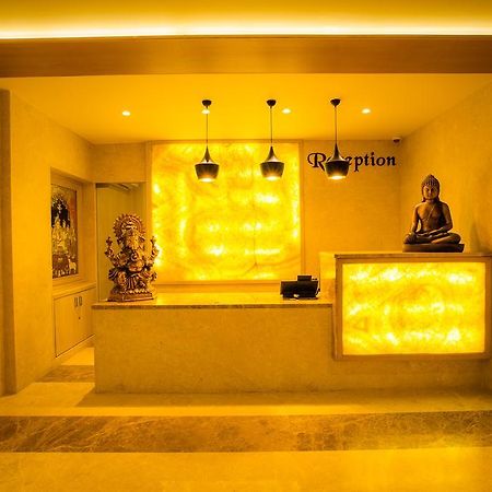 Hotel Radha Prasad Erode Esterno foto