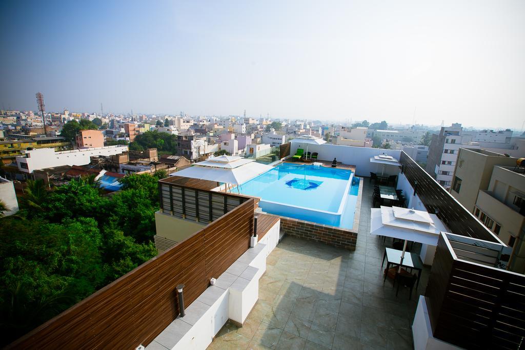 Hotel Radha Prasad Erode Esterno foto